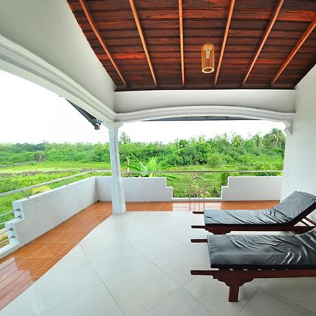 Falcon Villa Індурува Екстер'єр фото